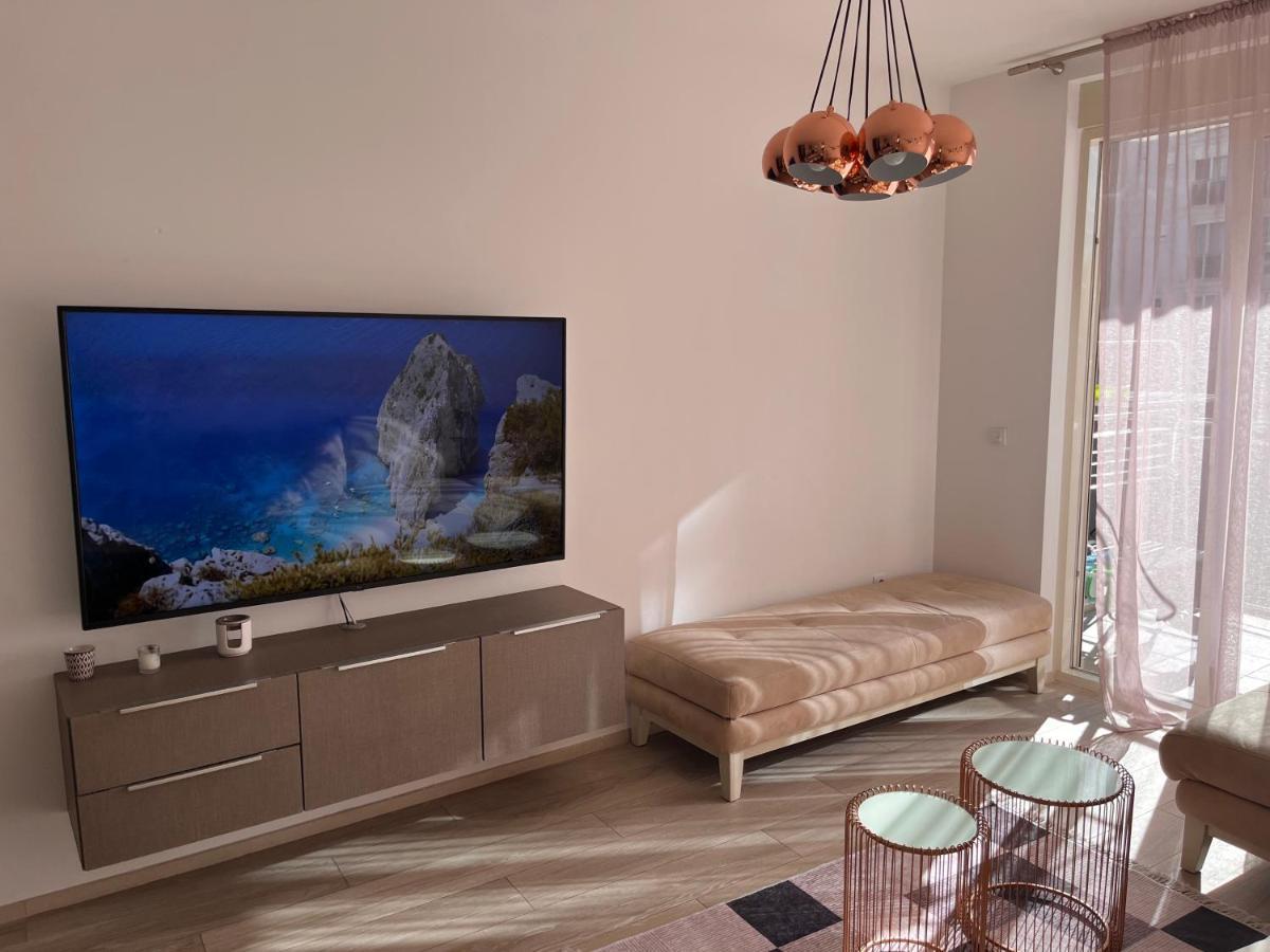 Atina Apartment, City Centre Budva ,Luxurious, Bright, Parking Eksteriør bilde