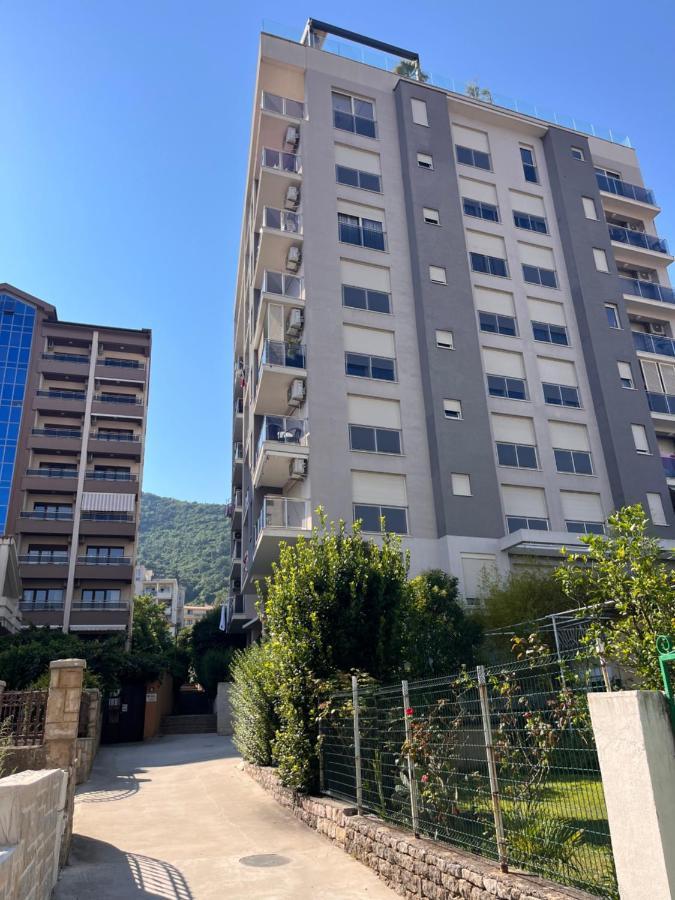 Atina Apartment, City Centre Budva ,Luxurious, Bright, Parking Eksteriør bilde